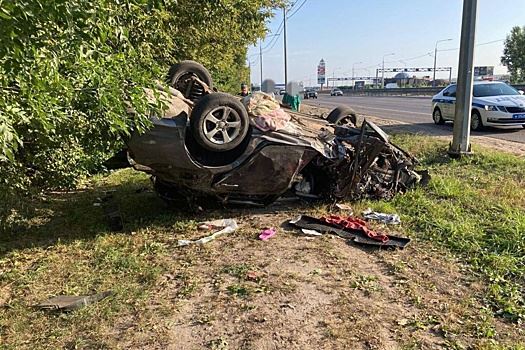 Под Воронежем пять человек пострадали в ДТП со столбом